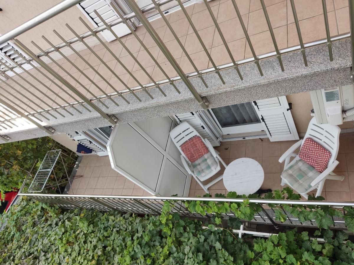 Apartments Samec Izola Exterior foto